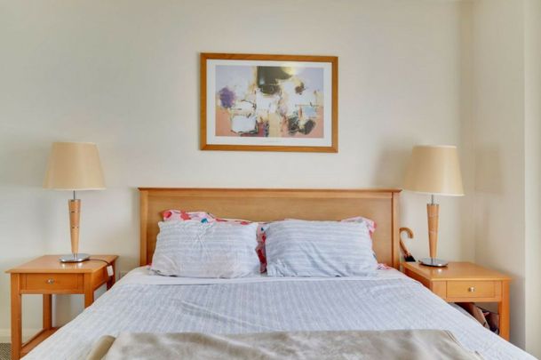 Furnished Studio - Perfect Location - Photo 1