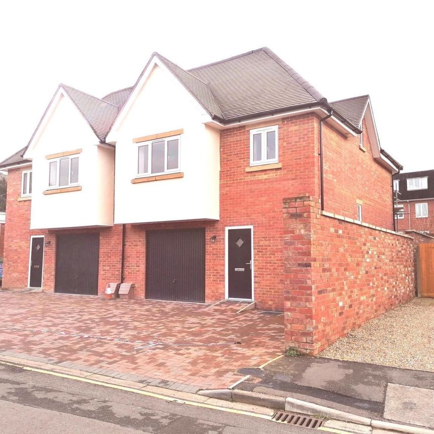 Westbeech Court, Banbury, OX16 9RY - Photo 1