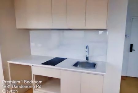 Premium 1 Bedroom - Photo 2