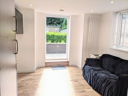 2 Bed Flat, Peckham Hill Street, SE15 - Photo 3