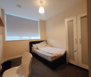 3 bedroom apartment to rent - Photo 1