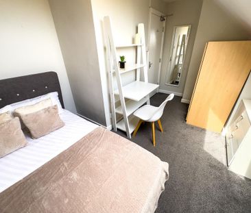 5 bedroom house to rent - Photo 2