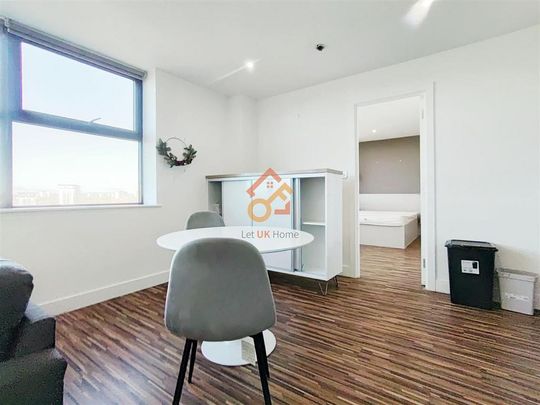 2 bedroom flat to rent - Photo 1