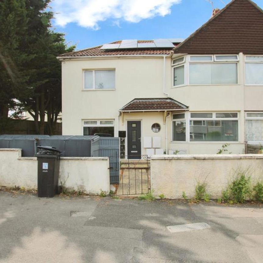 A lovely one-bedroom flat available for let in a highly convenient location, within close proximity to local amenities and public transport links. This flat is ideal for a single person or couple seeking a comfortable living space. Available June on an unfurnished basis. EPC - B - Photo 1