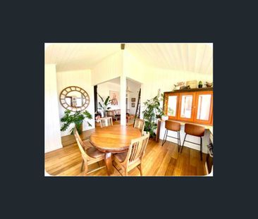 Executive 4 Bdr Furnished Queenslander with Ocean Views of the Noos... - Photo 3
