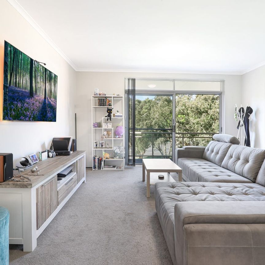 Two-Bedroom Apartment located In Wollongong CBD - Photo 1