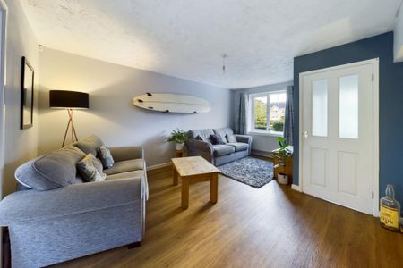 3 bedroom terraced house to rent - Photo 2