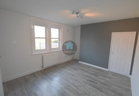 2 bedroom semi-detached house to rent - Photo 3