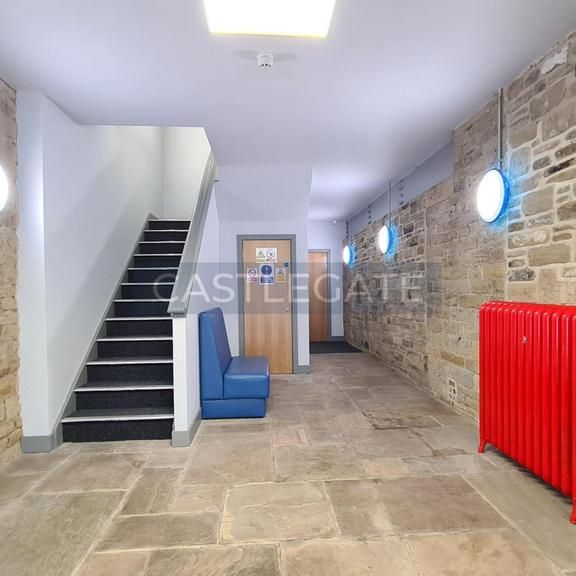 3 bedroom flat share to rent - Photo 1