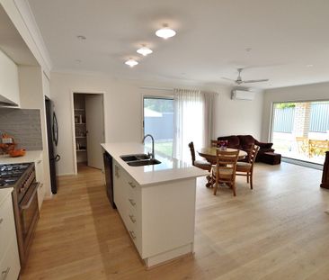 Low Maintenance Family Home - Photo 5