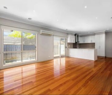 2/6 Joan Avenue, - Photo 3