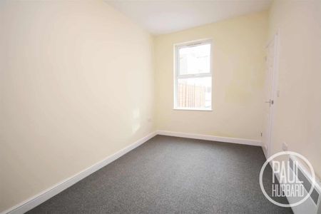 Flat 1, 17 Grove Road - Photo 5