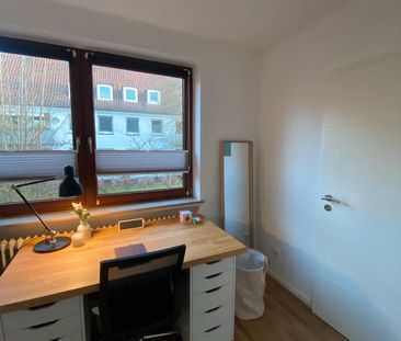 Mobiliertes Zimmer in Mädels WG - Photo 1