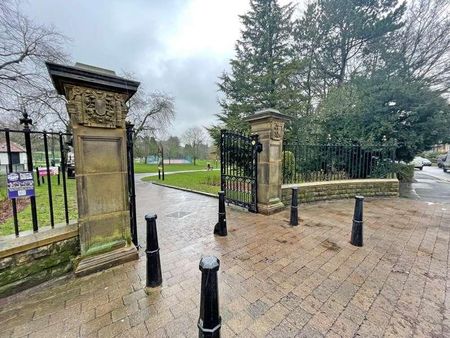 St. Aubyns House, Harlow Moor Drive, Harrogate, North Yorkshire, HG2 - Photo 4