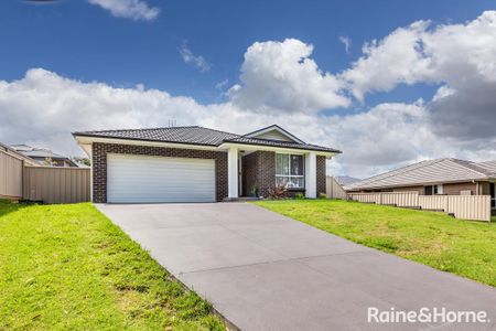 28 Viola Place, Edgeworth, NSW 2285 - Photo 3