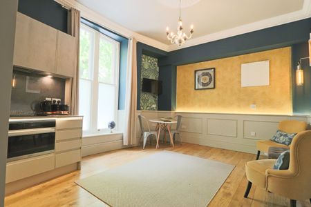 1 Bedroom Home – Medium Let - Photo 2