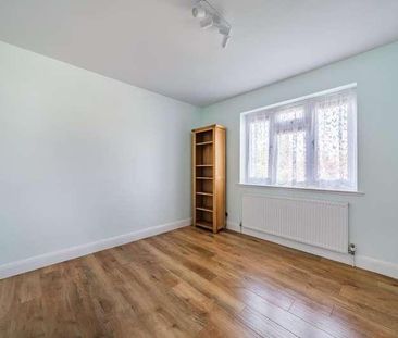 Hurstdene Avenue, Staines-upon-thames, TW18 - Photo 6