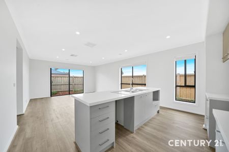 Brand New Family Home !!! - Photo 5