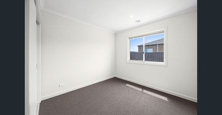 BRAND-NEW 4-BEDROOM FAMILY HOME IN PRIME TARNEIT LOCATION - Photo 2