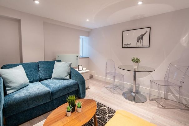 2 bedroom flat to rent - Photo 1