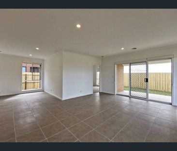 2 Broberg Street, Wyndham Vale, Vic 3024 - Photo 4