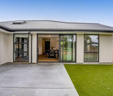 Brand new four bedroom home - Photo 2