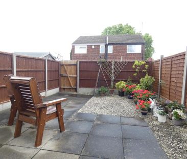 3 bedroom terraced house to rent - Photo 6