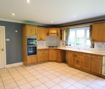 4 bedroom detached house to rent - Photo 1