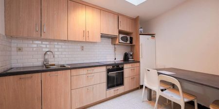 Studio met slaaphoek te huur in Namur voor € 350 met 1 slaapkamer - Photo 2