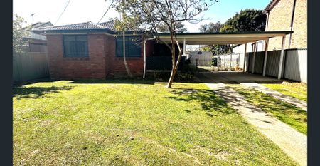 8 Erica Place, Minto, NSW 2566 - Photo 3