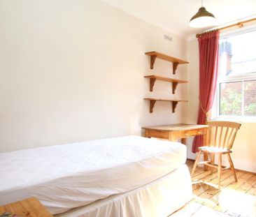 4 bedroom terraced house to rent - Photo 4