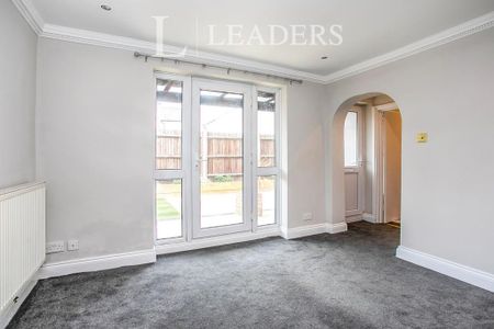 2 bedroom flat to rent - Photo 5