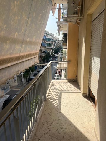 Ενοικίαση κατοικίας, 85 τ.μ., Καλλιθέα, 700 € - Photo 2