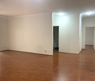 Modern & Spacious 3 bedroom Villa Style Unit - Photo 2