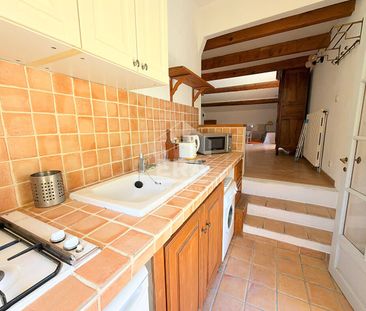 A LOUER A AIX EN PROVENCE 13100 STUDIO MEUBLE D'ENVIRON 36M² - Photo 2