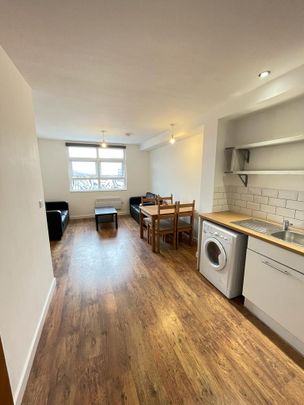 Southampton Street Room 2 - Photo 1