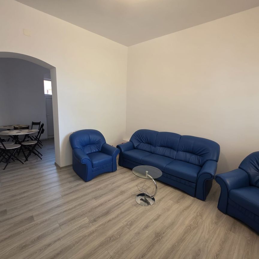 🏡 DE ÎNCHIRIAT – CASĂ SPAȚIOASĂ ÎN ZONA BLASCOVICI 🏡- - Photo 1