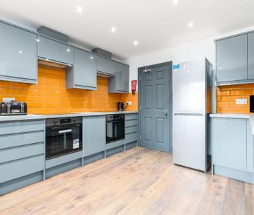 1 bedroom in a house share to rent - Photo 4