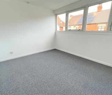 1 BED Flat To rent - Photo 2