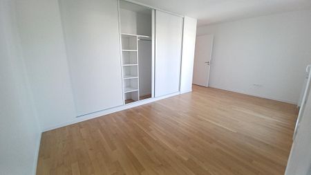 location Appartement F5 DE 98.21m² À CLICHY - Photo 3