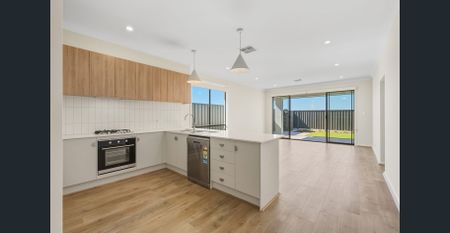 Your next chapter starts here! Spacious 4-bedroom living in Angle Vale - Photo 3