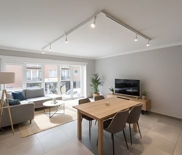 GERENOVEERD APPARTEMENT MET 2 SLAAPKAMERS, GARAGE EN TERRAS IN HET ... - Photo 2