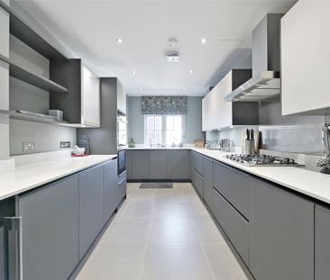 3 bedroom apartment to rent - Photo 2