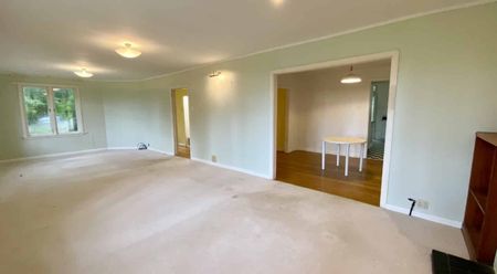 Tranquility in Titirangi - Photo 2