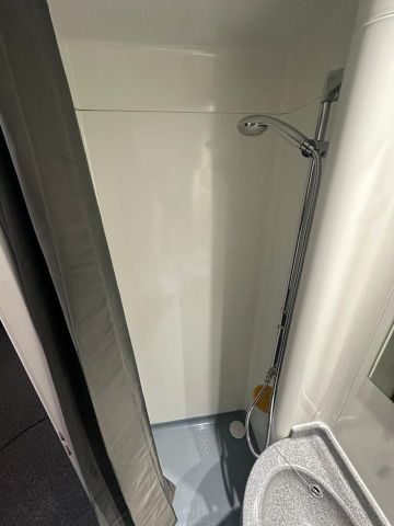 Studio Flat, College House, B8 - Photo 4