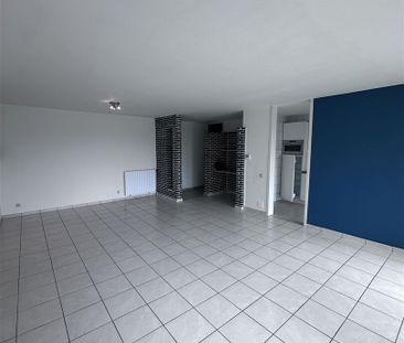 Appartement met 2 slaapkamers en terras - Photo 3