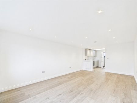 Mildmay Court, Mildmay Road, Chelmsford, Essex, CM2 0DY - Photo 3