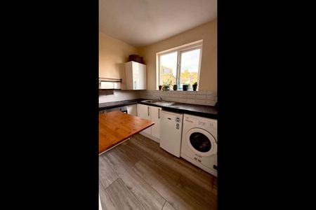 1 Bed Flat, Dulwich Road, SE24 - Photo 2