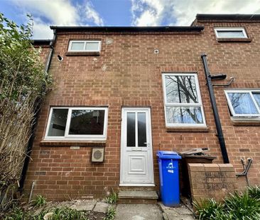 3 bedroom terraced house to rent - Photo 1