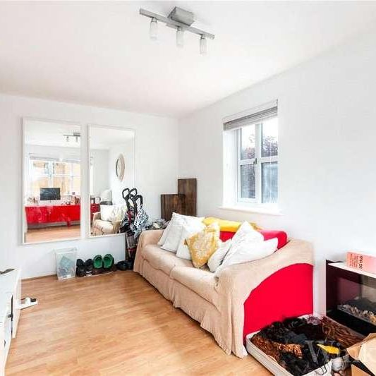 John Williams Close, London, SE14 - Photo 1